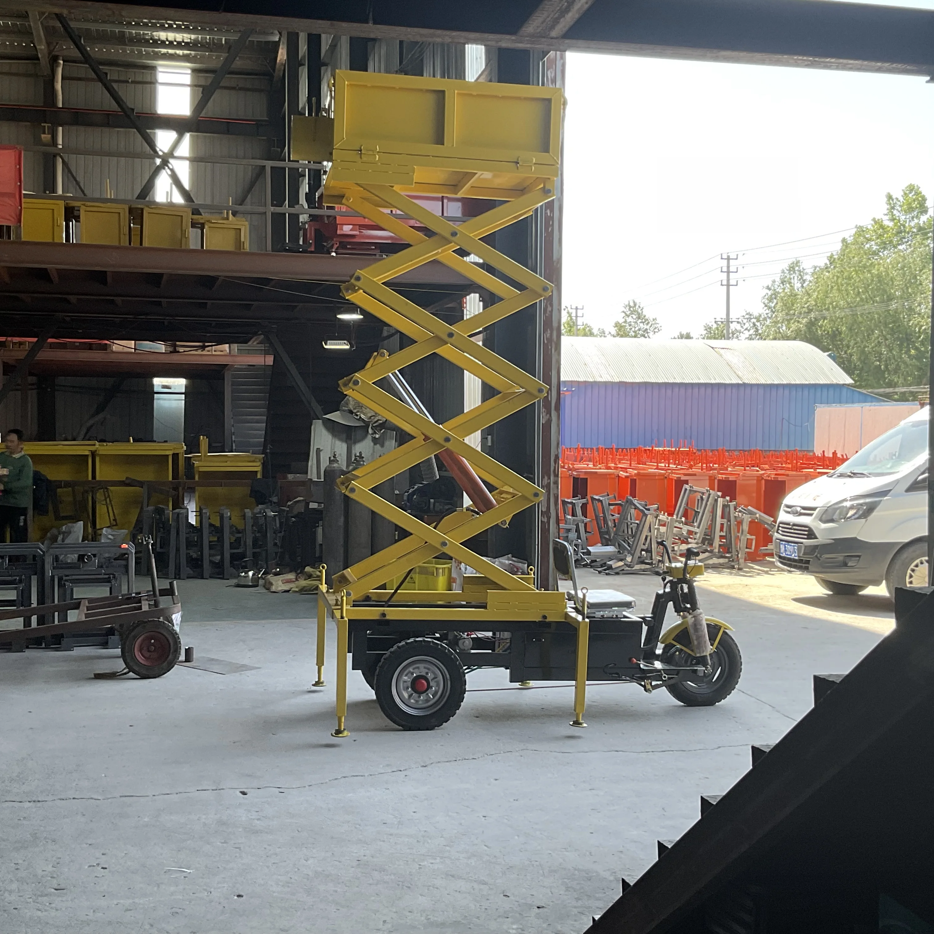 FUHANG  three-door Hydraulic lift Engineering tricycle High 6 M Hydraulic Shear Fork Aerial Lifter Mobile Work Platforms