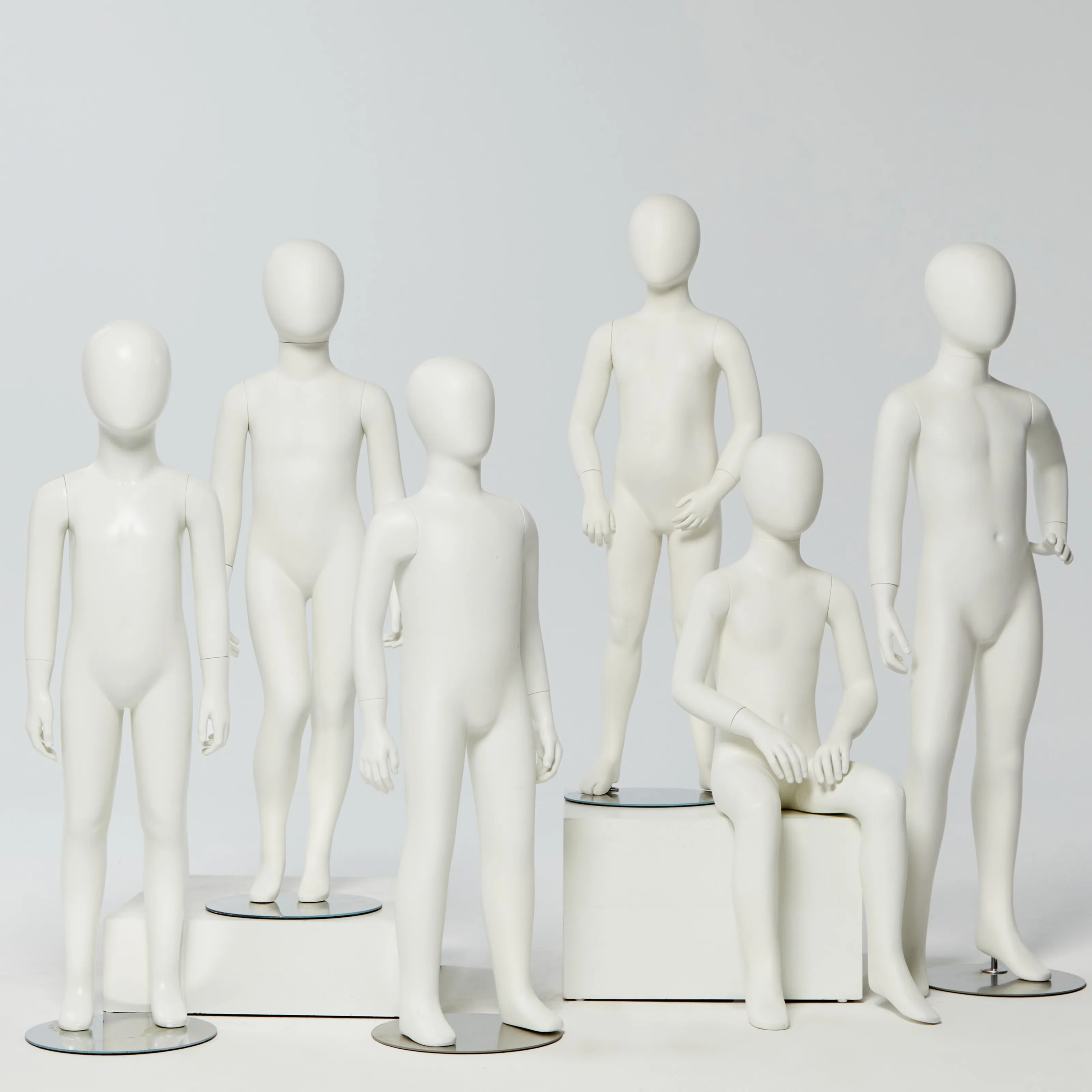 Oem Fashion Full Body Teenage Boy fiberglass Mannequin Price/Male Mannequin