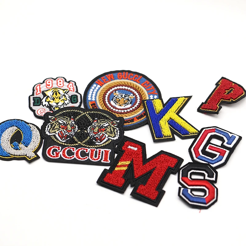 New Arrivals Chenille Letter Patch Round Embroidery Velcro Backing Embroidery Patch Hook And Loop Badges