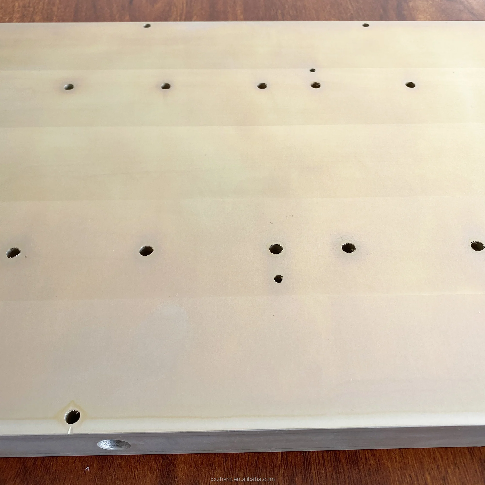 
4 Pass Peltier Liquid Cooler Cold Plate Dinner 