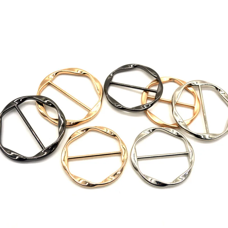 wholesale Hot Selling The new style round zinc alloy day decoration buckle, twist flower use for dress Angle belt decoration