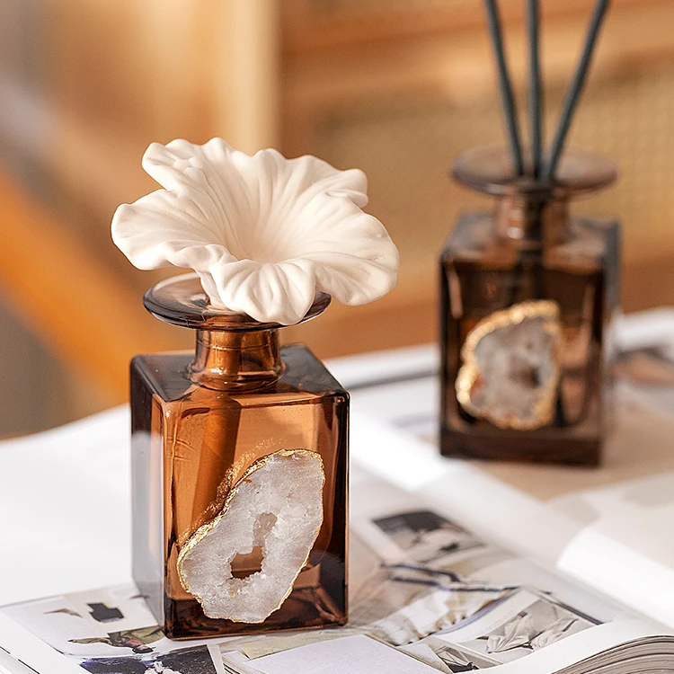 Luxury bathroom essential oil Reed Diffuser sticks jasmine rose and oud designer rattan best smelling room Reed Diffuser