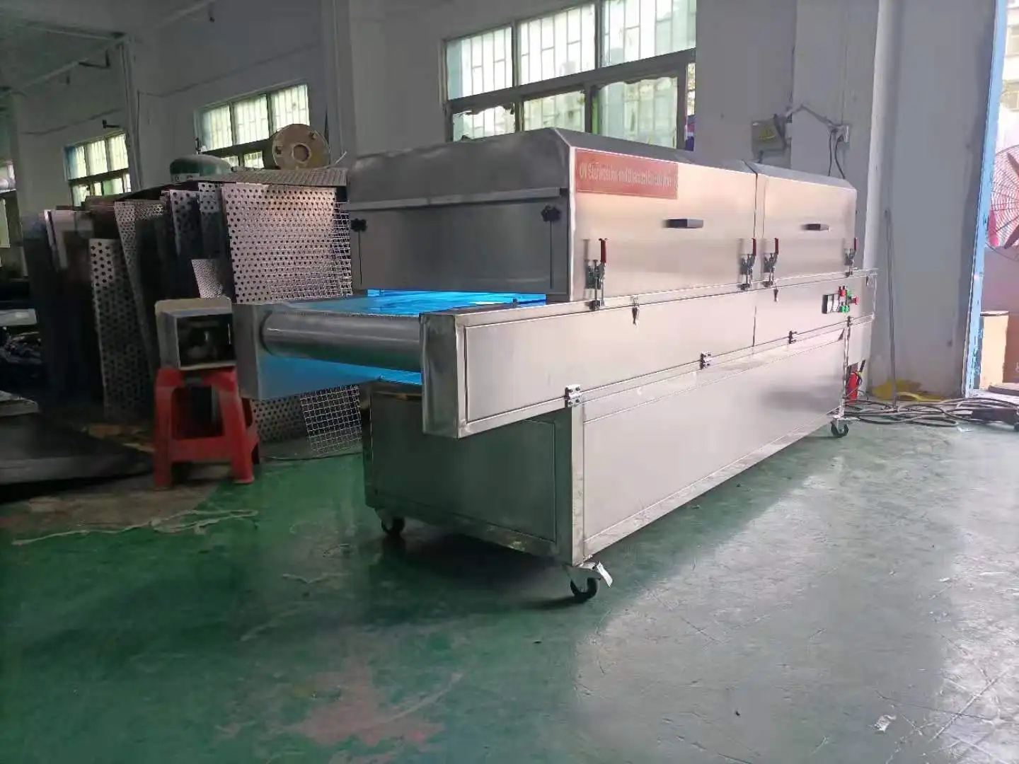 Professional Glass Bottle UV Sterilizer Machine with Ultraviolet Sterilizing Lamp