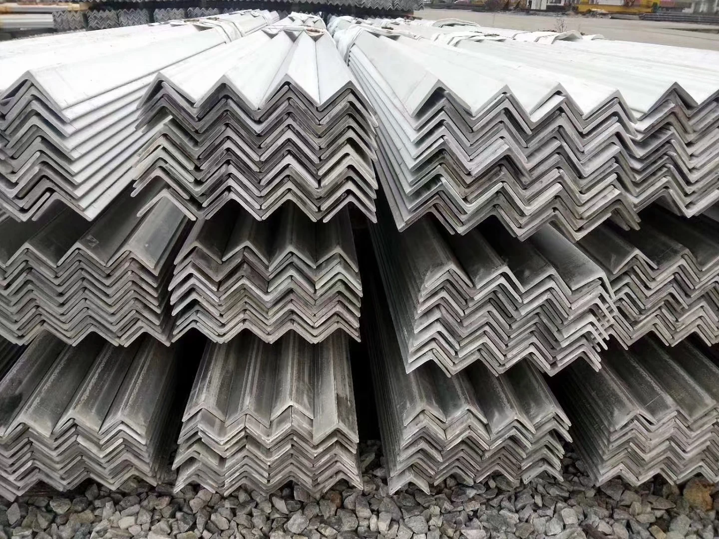 rolled rsa scrap steel q345b q355 s235jr s335jr equal shelves slotted angle 30x30x3mm steel bar hollow iron material