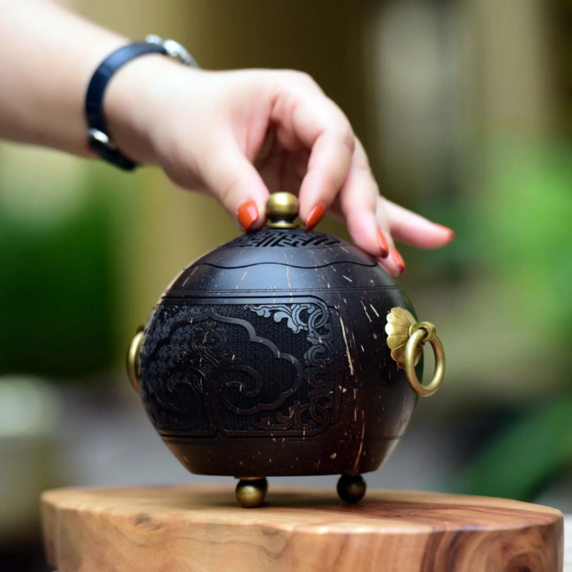 Unique Style Orthodox Censer Handmade Eco-friendly Wood Incense Burner with Metal Holders for Coil Incense