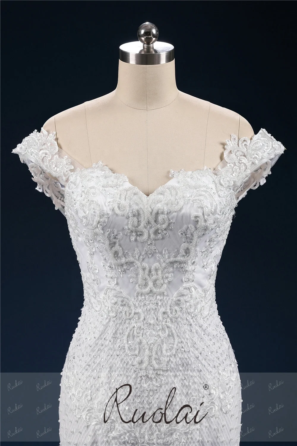 PWD-H1081 Luxury Crystal and pearls Applique Bridal Mermaid Off Shoulder Wedding Dresses