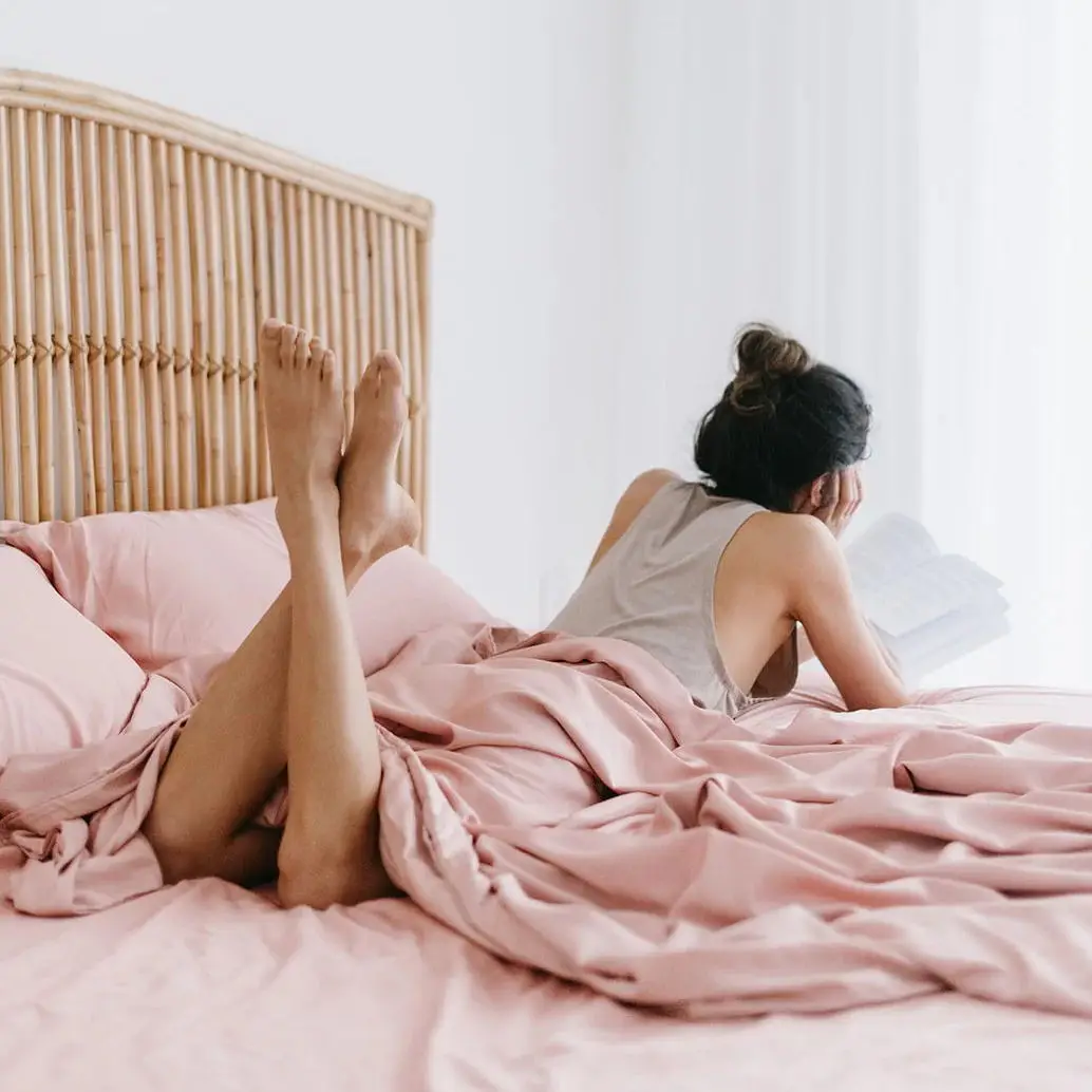 2024 Wholesale Bamboo Bed Sheet Set Super Soft Fitted and Flat Sheets Super Soft Bamboo Fabric Home Use Bedding Set