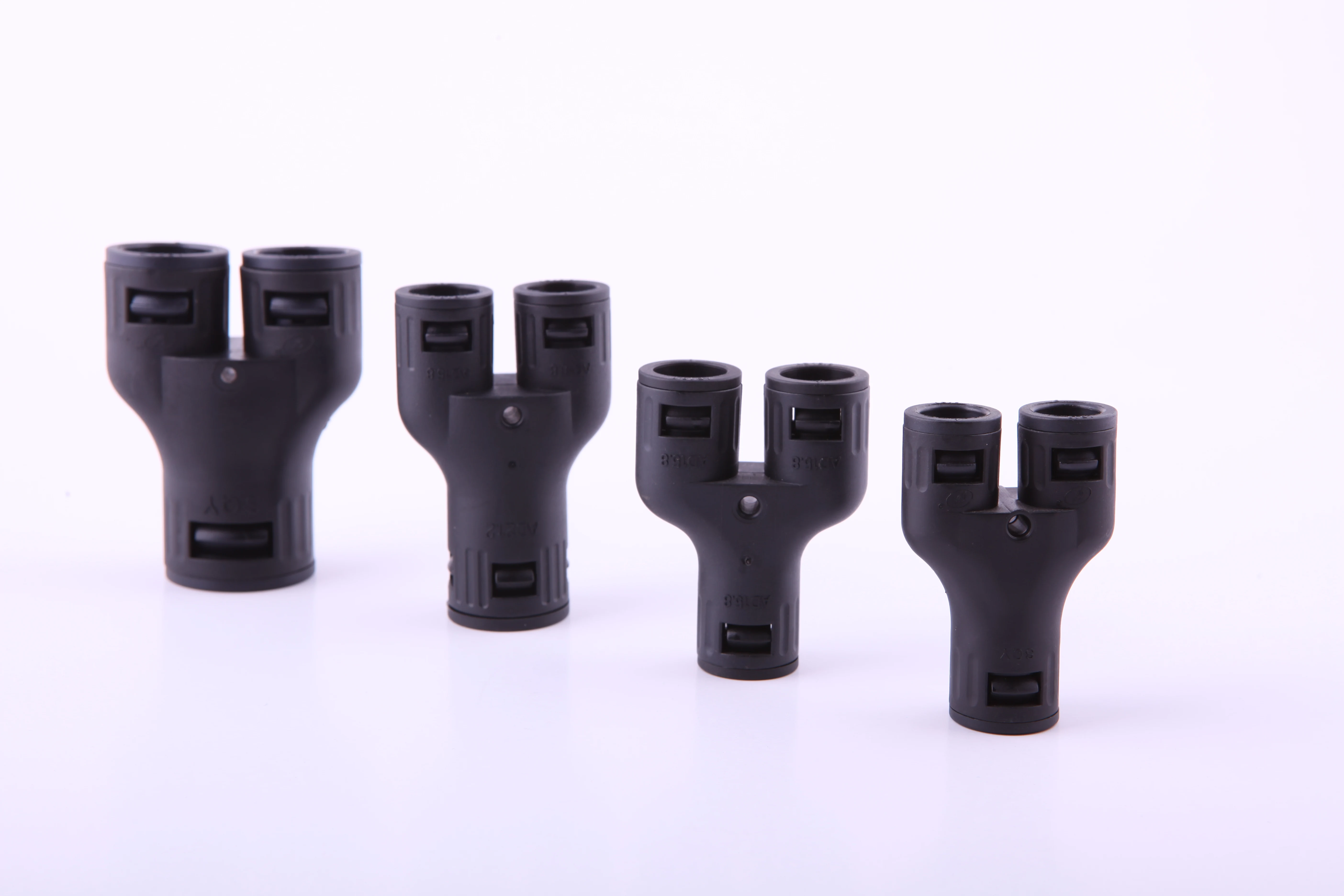 Waterproof 3-Way Y-Shaped Rubber Cable Gland Pa6 Nylon Tube Y Connector For Flexible Conduit