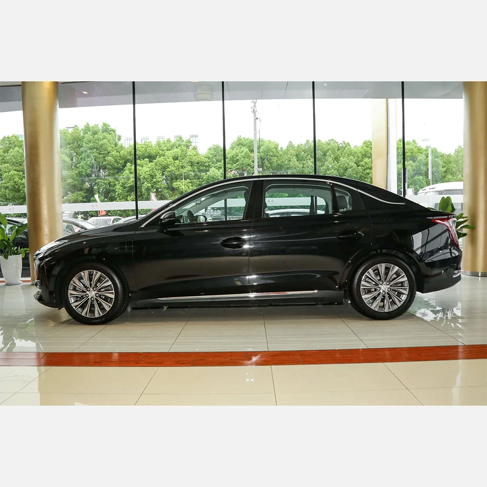 Hot Sale 2024 High-speed Electric Vehicle Hongqi E-qm5 New Energy Car In Stock R18 Tire New electric Vehicle Left Hand Drive