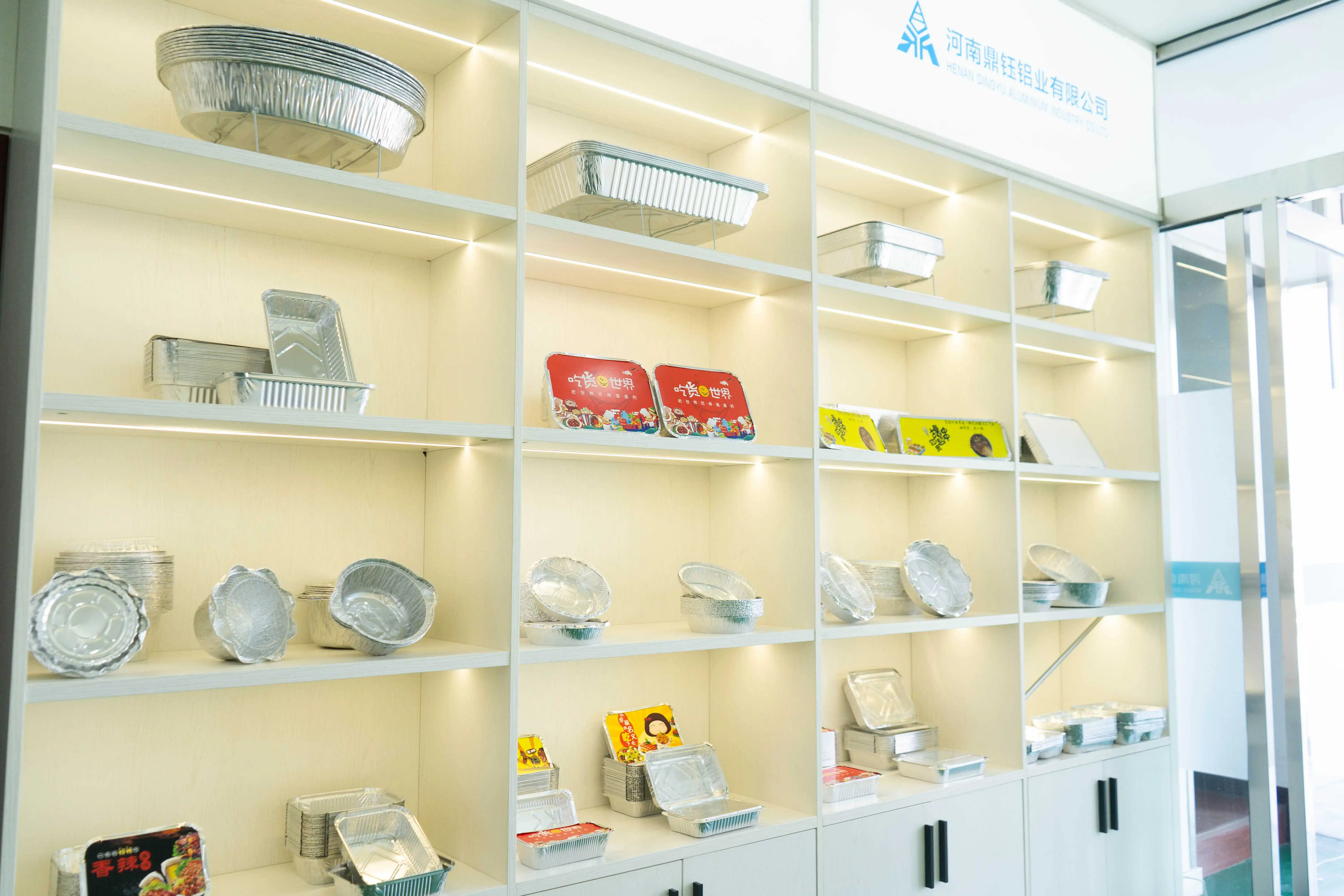 OEM logo aluminium foil container snail trays for fast food