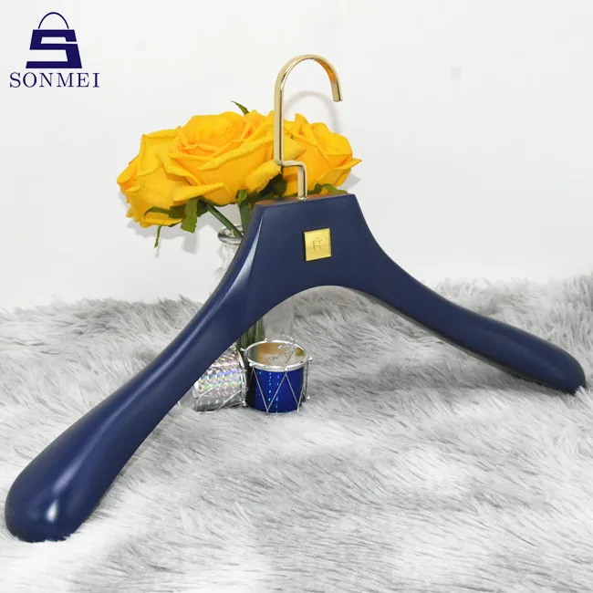 Metal plaque logo garment coat suits clothes wooden hanger navy