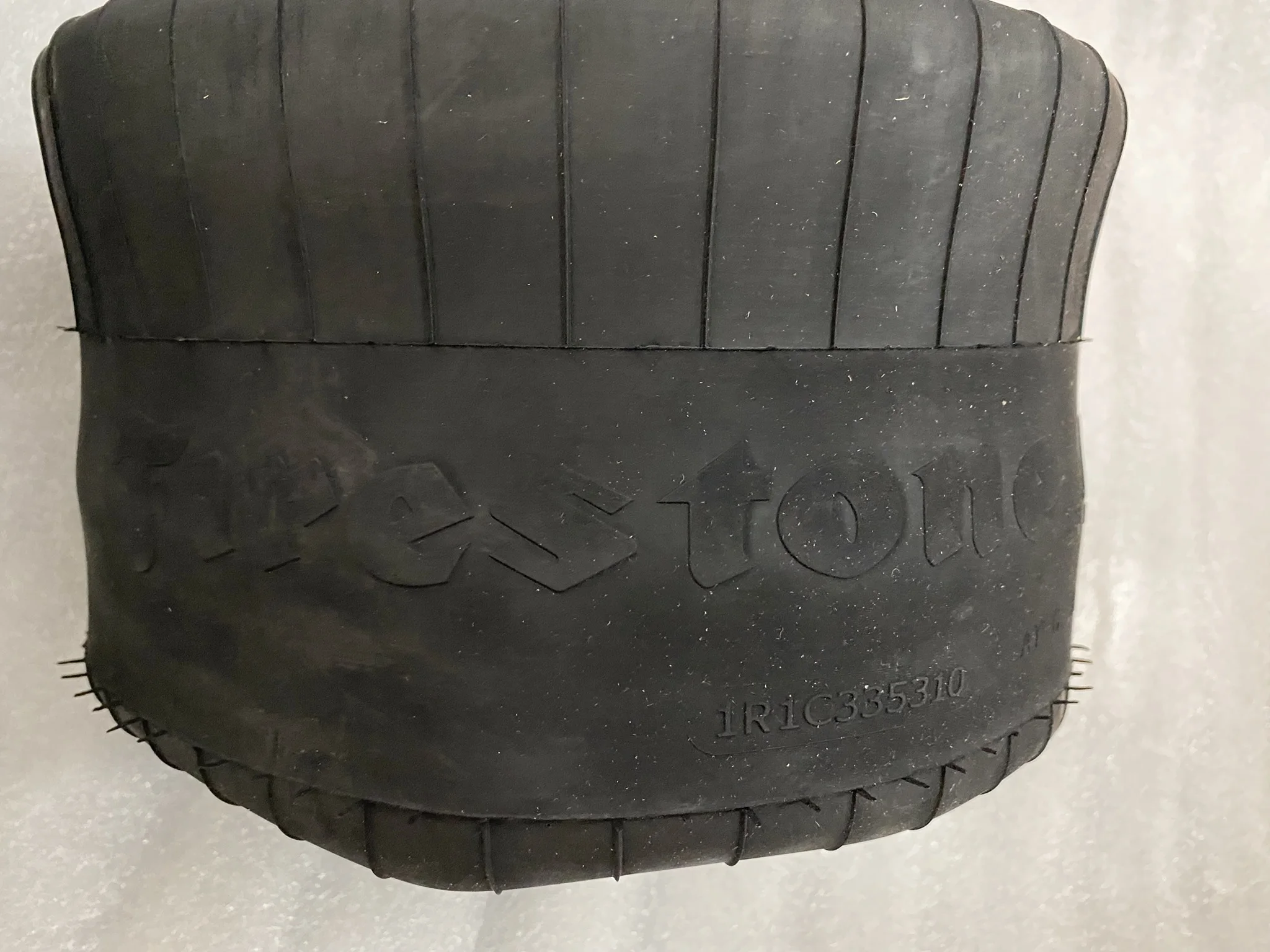 air bag base zhongtong ankai yutong higer kinglong dongfeng Bus truck air bag parts 615 661 715 air bag