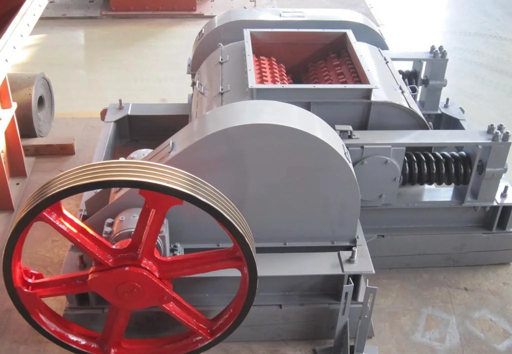 Double tooth crusher roller crusher Double tooth roller breaking PGC double tooth roller crusher