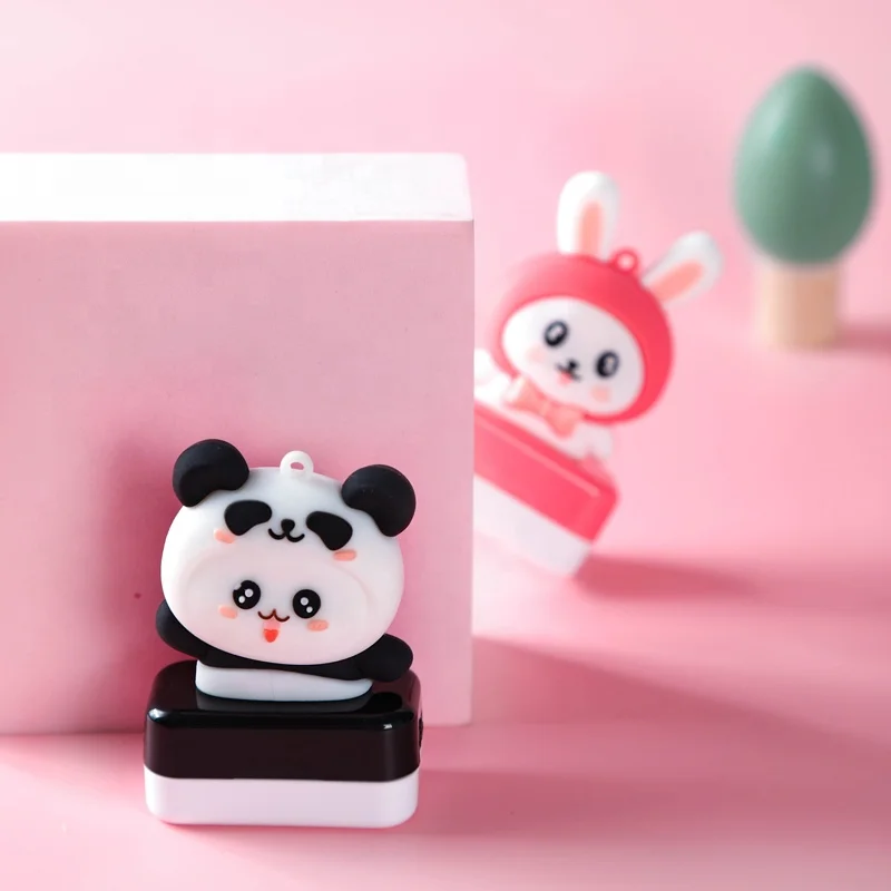 2022 New Arrival Cute Animal Design Fabric Ink Signature Self-inking  Baby Name Stamp Kids Clothing Name Stamps