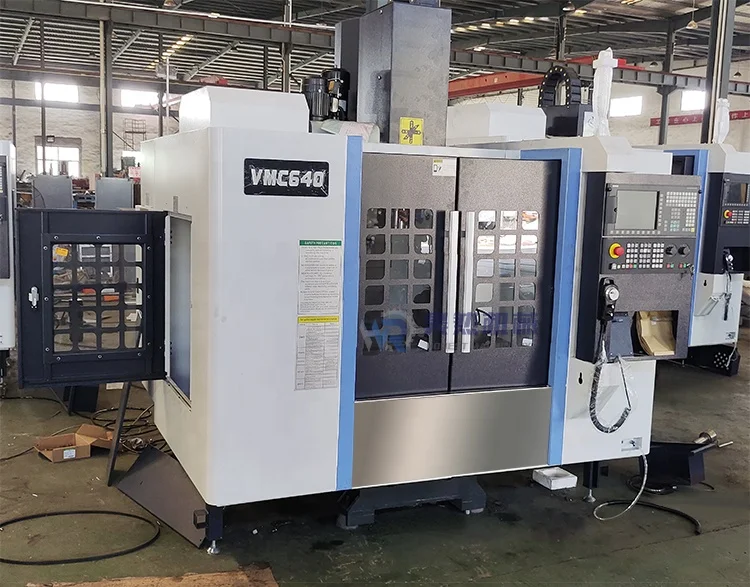 Vertical Metal Small Milling Machine CNC Vmc 640 Mini Machining Center