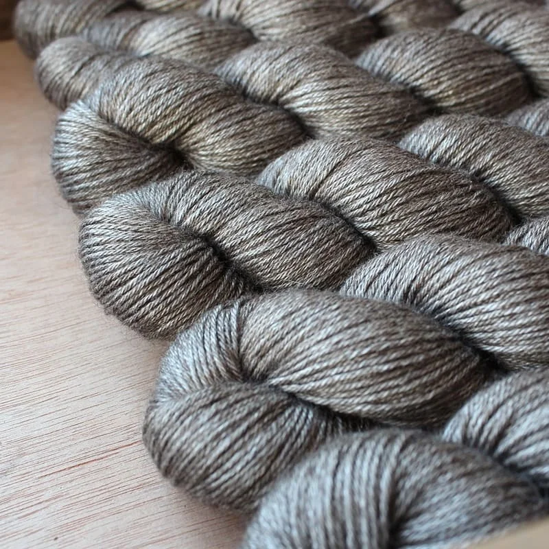 50% Silk 50% Tibetan Yak Blended / Colored Hand Knitting / Sweater&Scarf / 4ply / Natural Fiber  Yarn