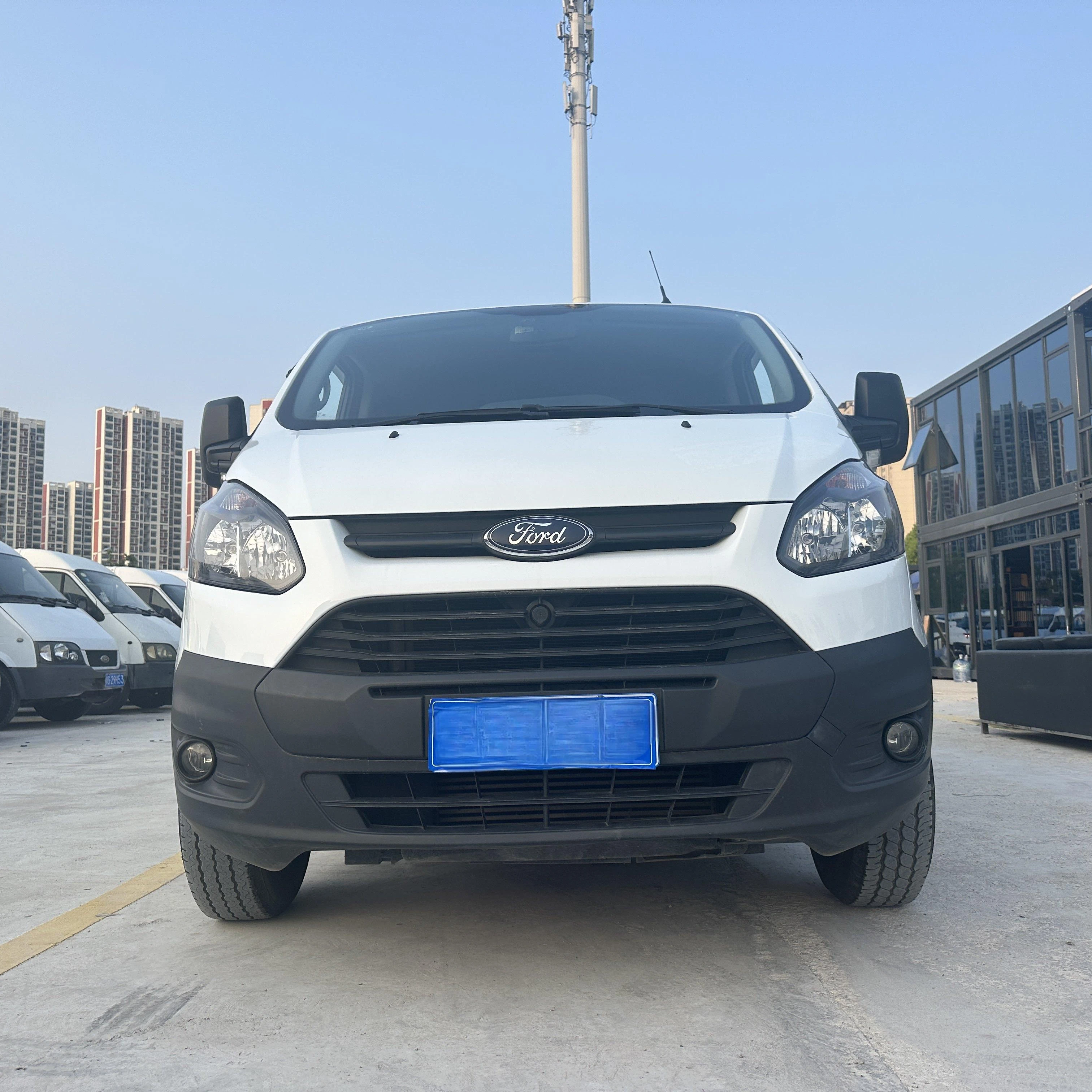 2020 Model 2.0T diesel Multi-purpose Commercial Vehicle  Double Open Tailgate Country VI  Ford Transit