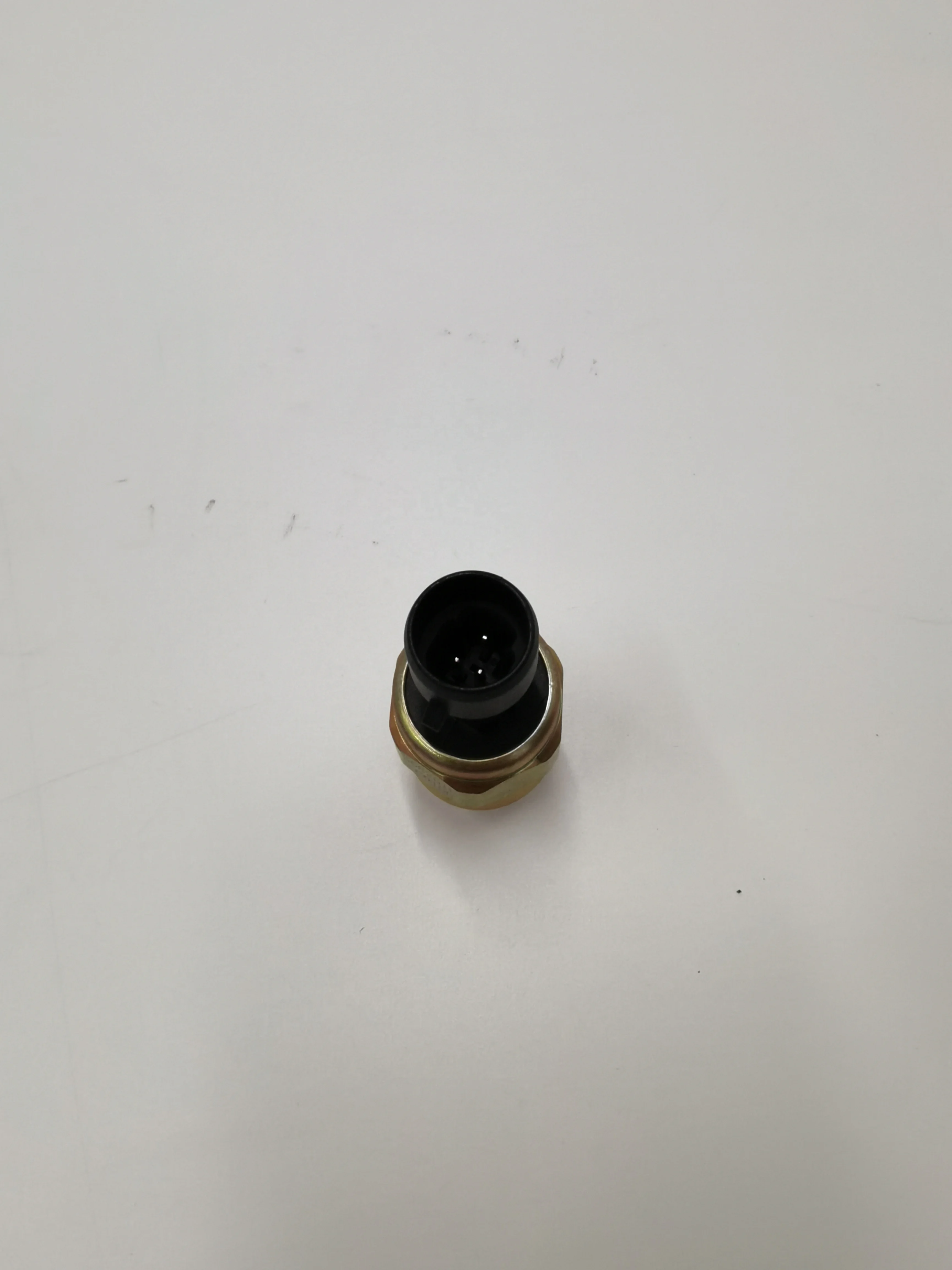 3682610-C0100 Air pressure sensor 3682610-C0100 for Dongfeng truck