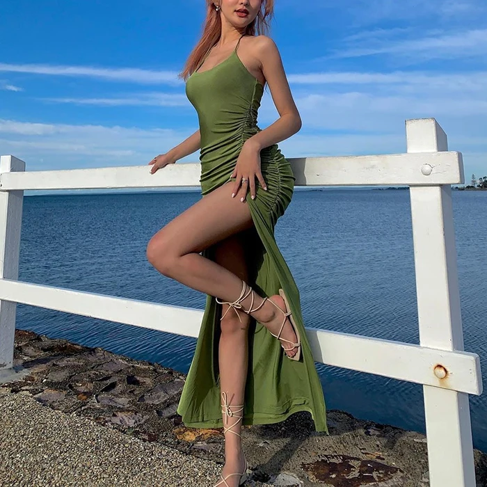 huilin factory wholesale basic plain long dresses sleeveless custom halter neck women sexy backless ruched high split maxi dress