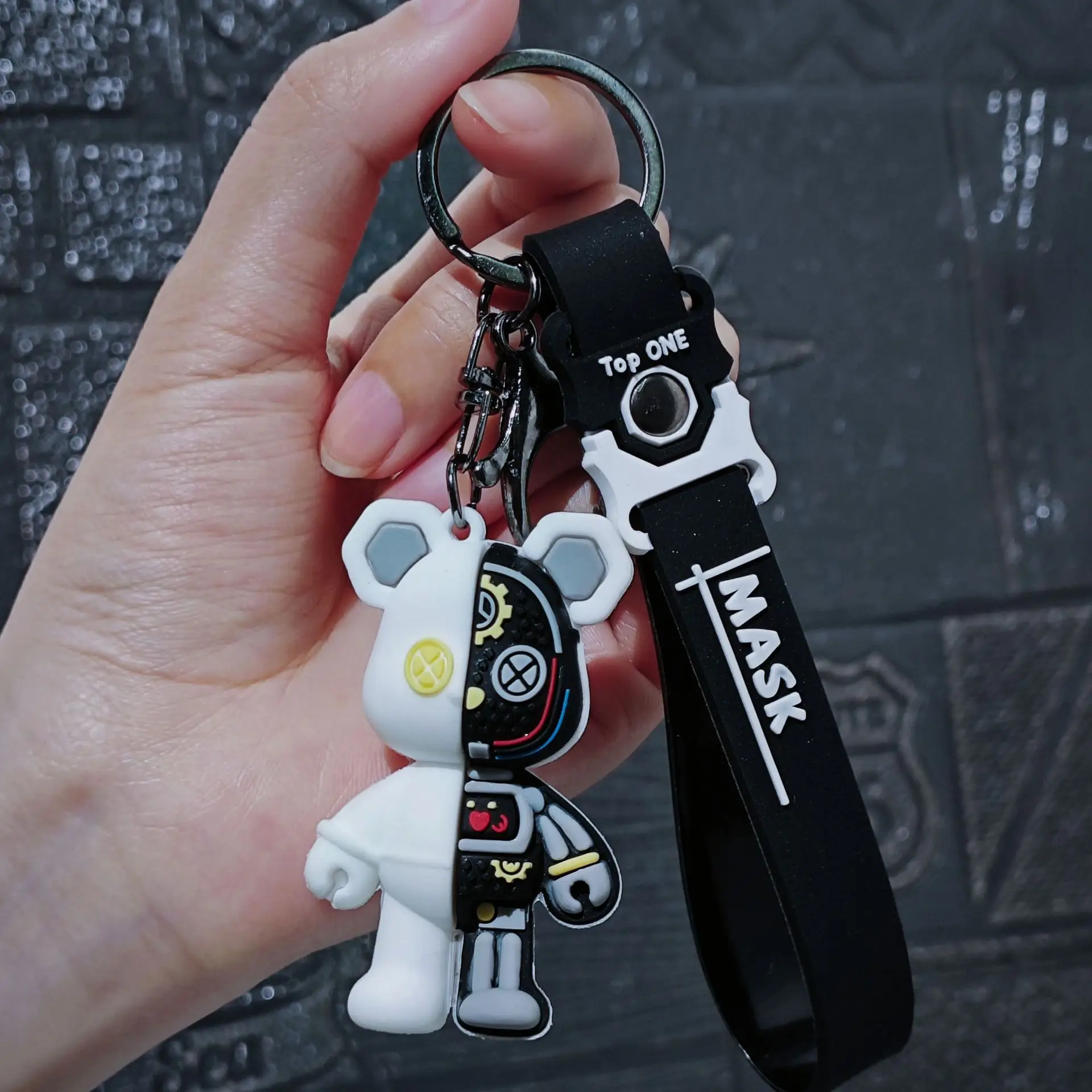 Custom Logo Cute Chameleon Bear Resin 3d Doll Keytag Keyfob Personalized Promotion Gifts Car Bag Accessories Keyholder