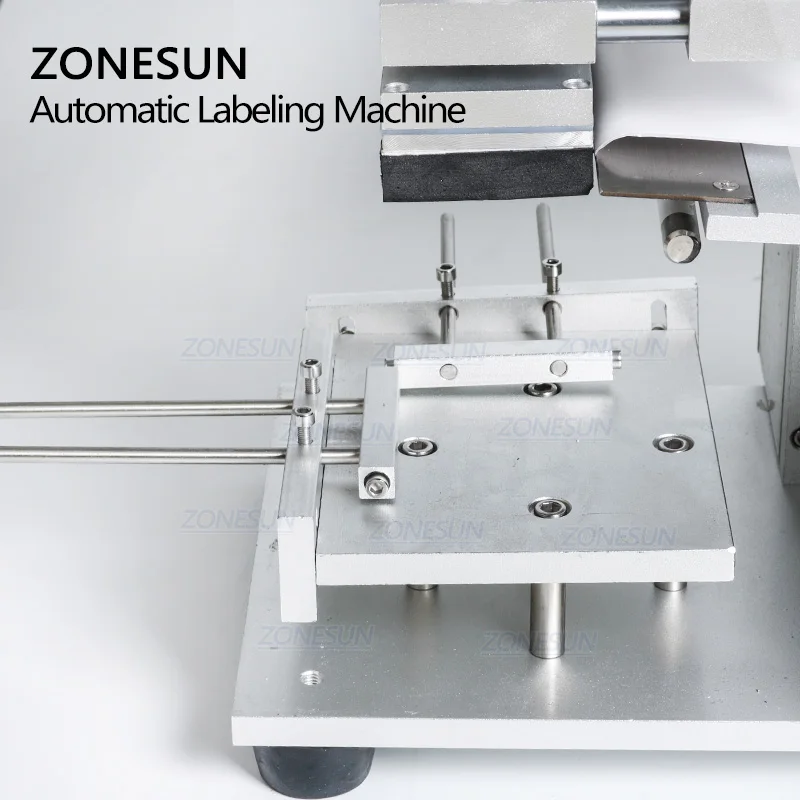 ZONESUN TB-60D Semi Automatic Plane Labeling Machine For Plastic Square  Glass PET Metal Bottles