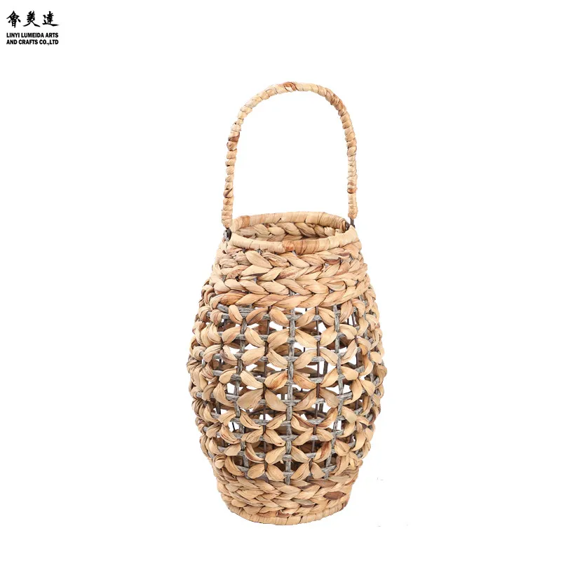 
Factory Supply Indoor Outdoor Decorative Atmosphere Lights Powered Natural Rattan Lantern 