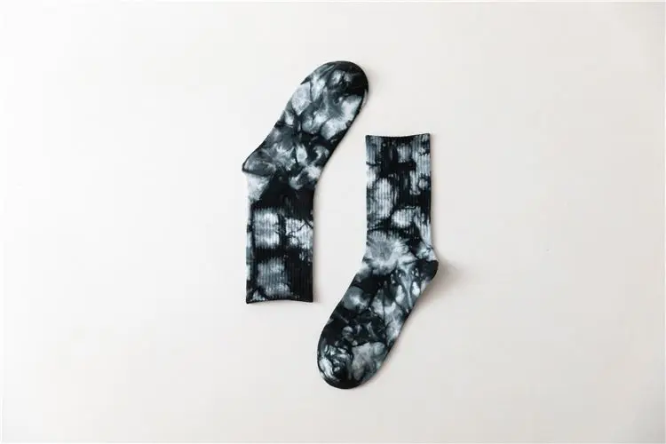 China custom fashion long socks super quality white cotton socks