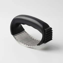 Kitchen fruit & vegetable tools pink black green soft handle arc shape pp stainless steel manual garlic press