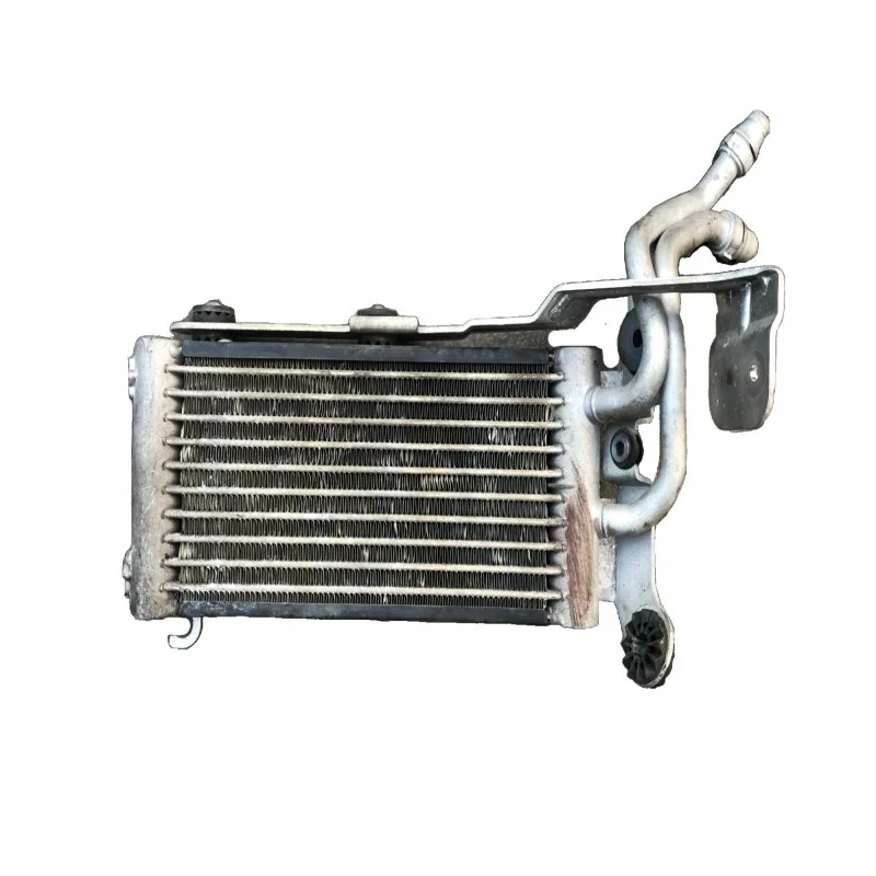 Classic high quality M3 series E90E92E93LCI front right engine auxiliary oil radiator cooler Heat distribution net for BMW