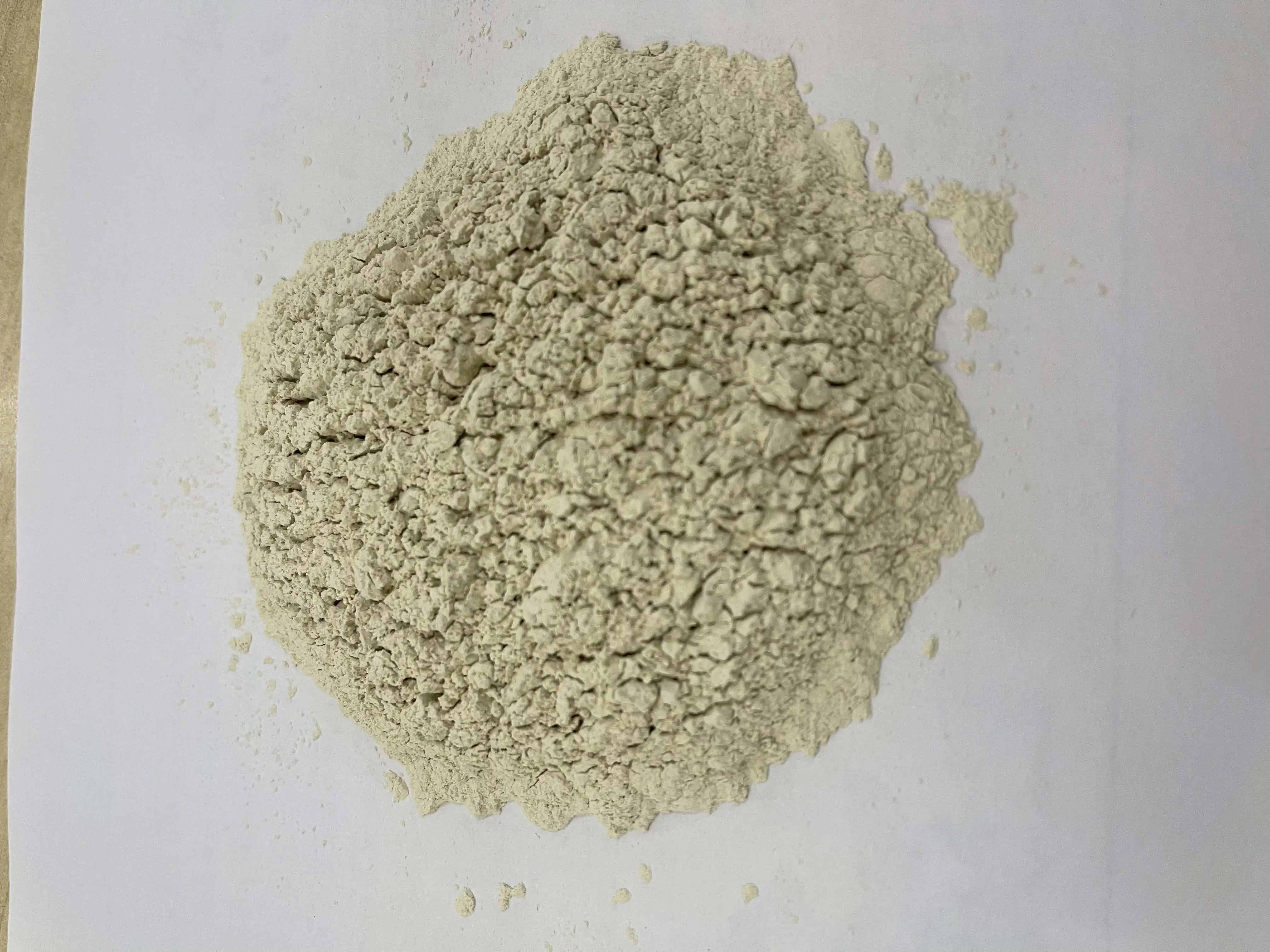 Nutrition-promoting modified clay powder nano-montmorillonite building materials additive