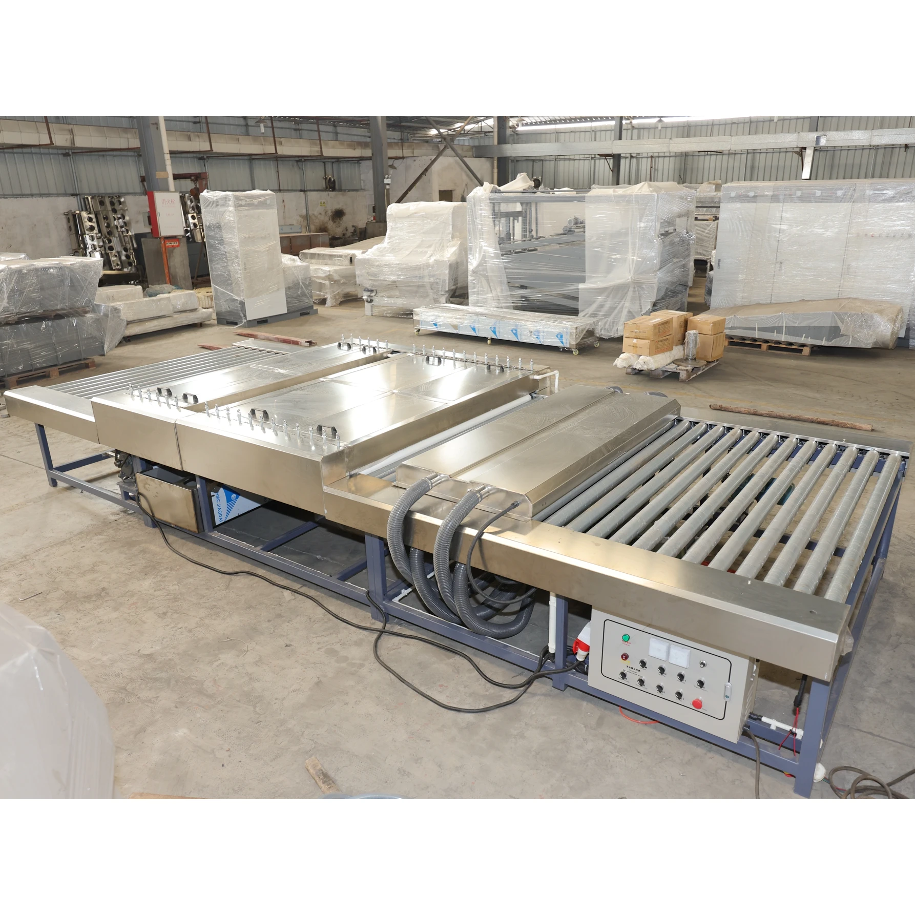 Flat glass mirror washing and drying machine cleaning with two seperate water circulation system