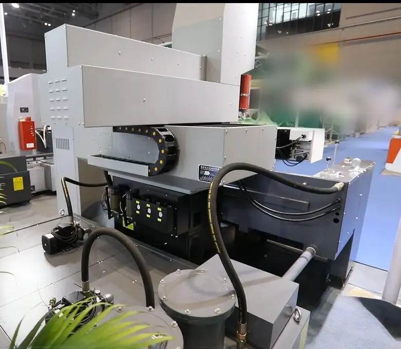 EDM машина высокого качества CNC Sinker высокая точность