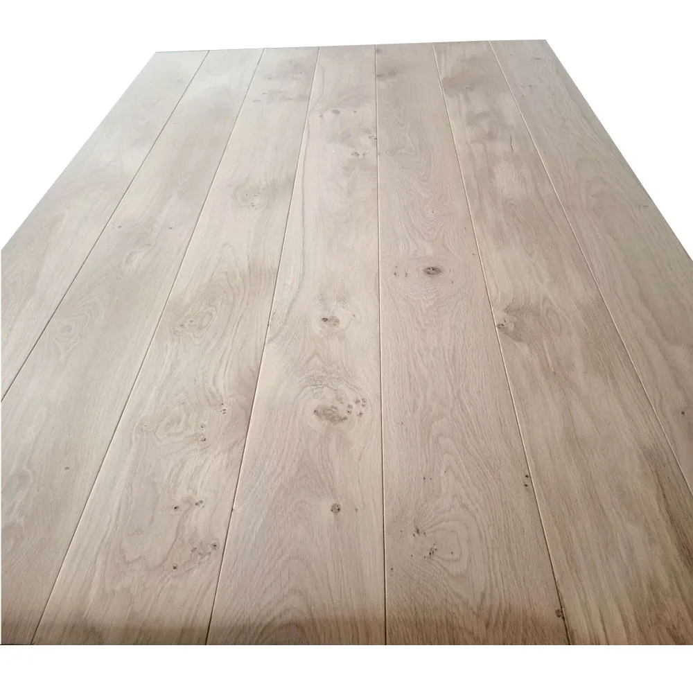 
Long And Wide Invisible Lacquered Solid Oak Wood Floor 