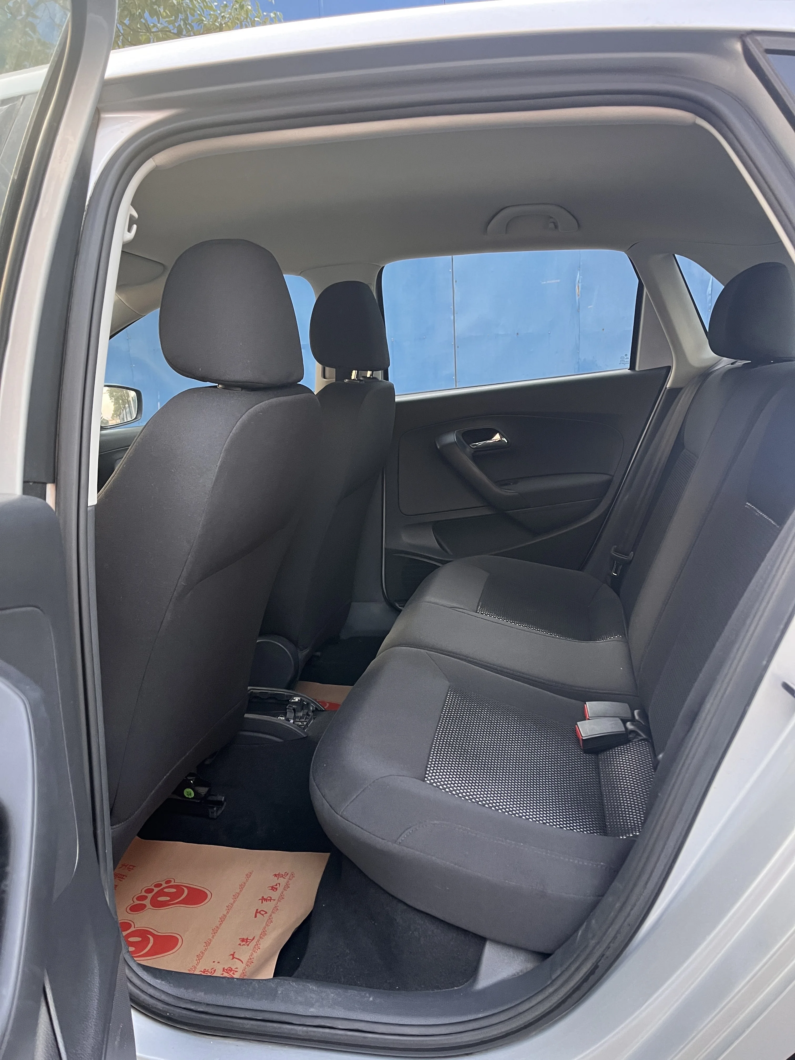 Best-Selling Used Volkswagen Polo Turbo Gasoline Sedan with Manual Transmission Fabric Seats