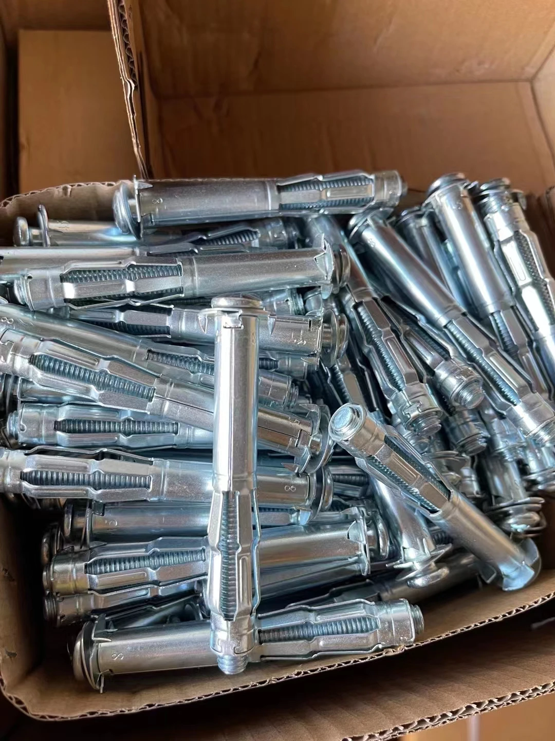 High Quality Hollow Wall Anchor Galvanized Hollow Wall Bolt Anchor