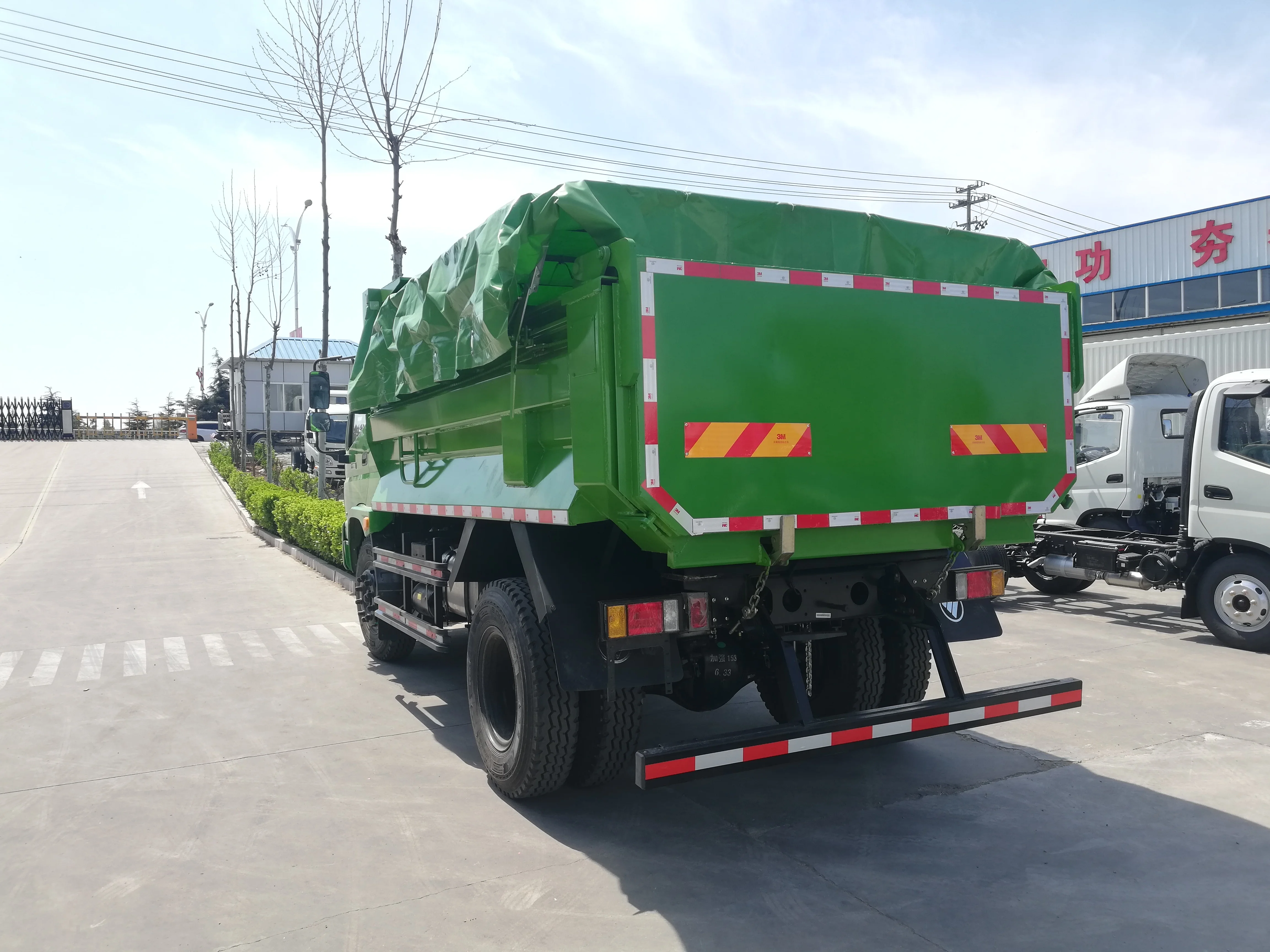 Cheap Price Promotional Construction Machine Tipper Dumper Truck