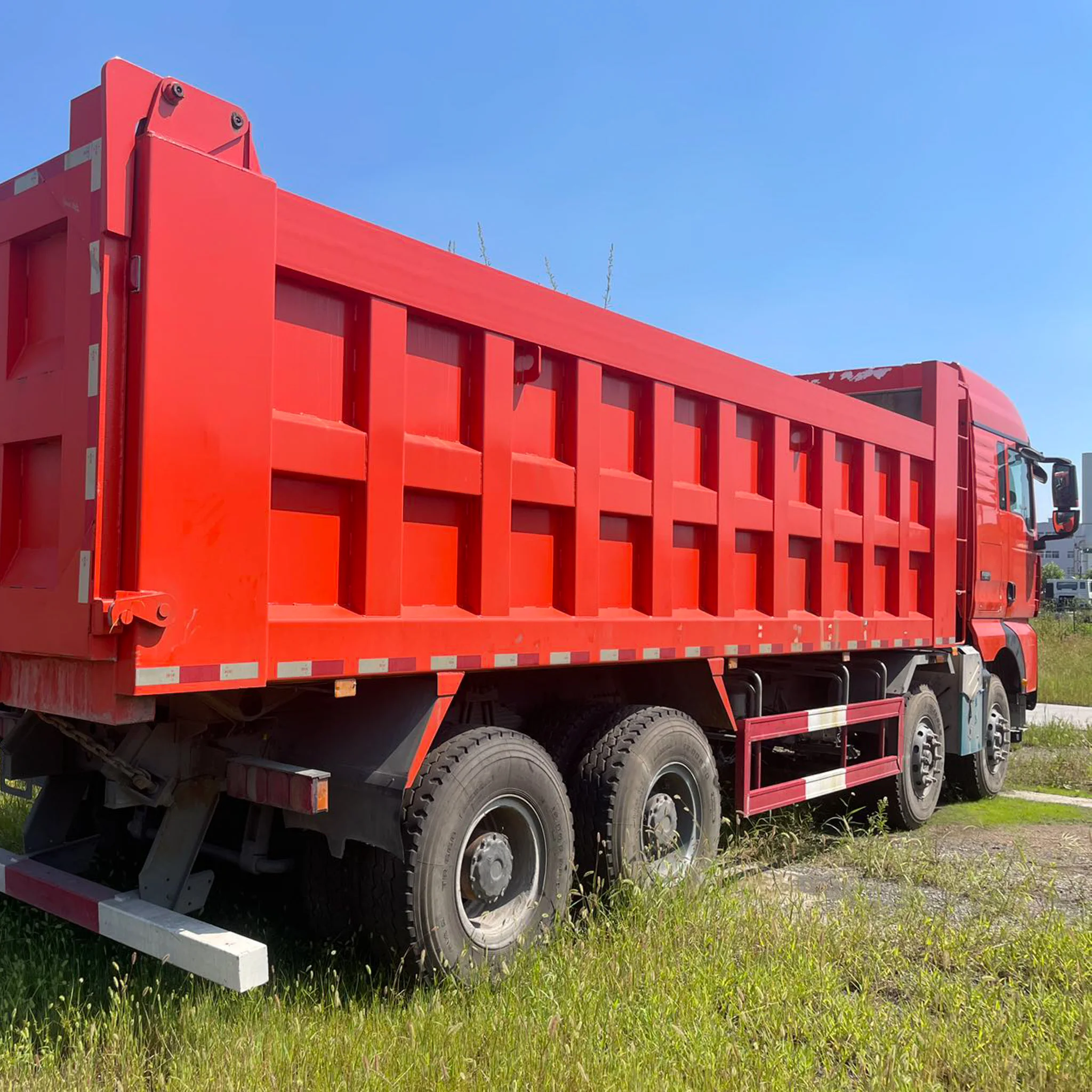 Factory Price SITRAK G7W 30T Tractor Truck New Deep Box Dump Truck With Tarp Designed For Tipping Garbage