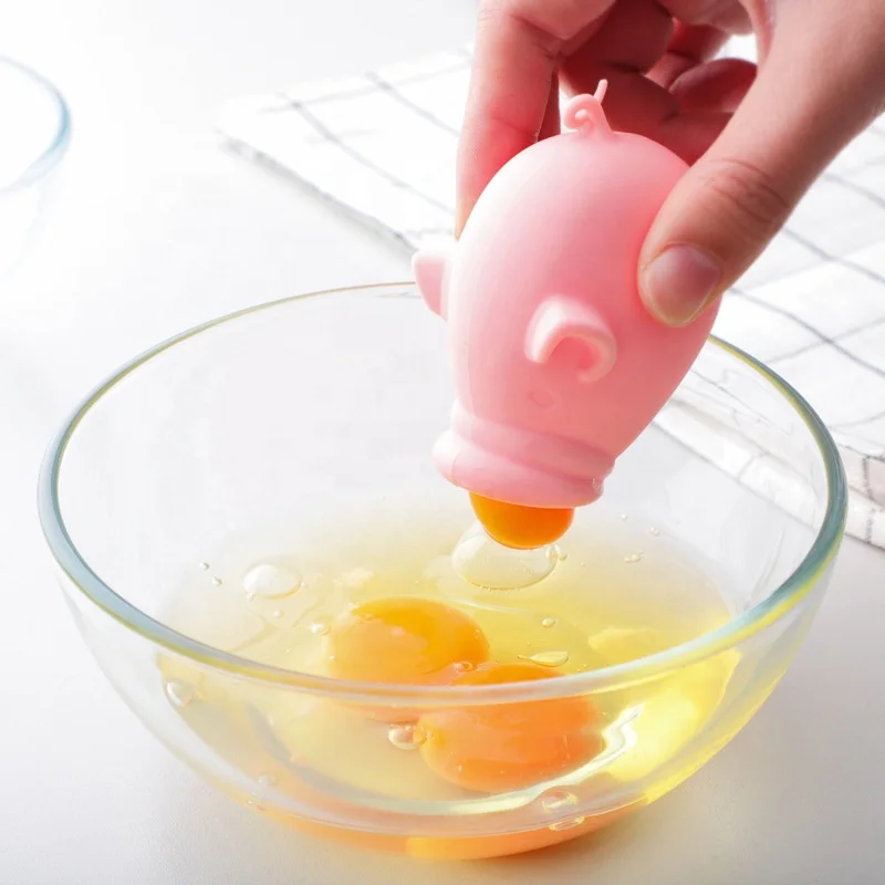 New Arrive Cute Pig and Frog Egg Separator Food Grade Bpa Free Silicone Egg Mixture Yolk Sucker White Separator