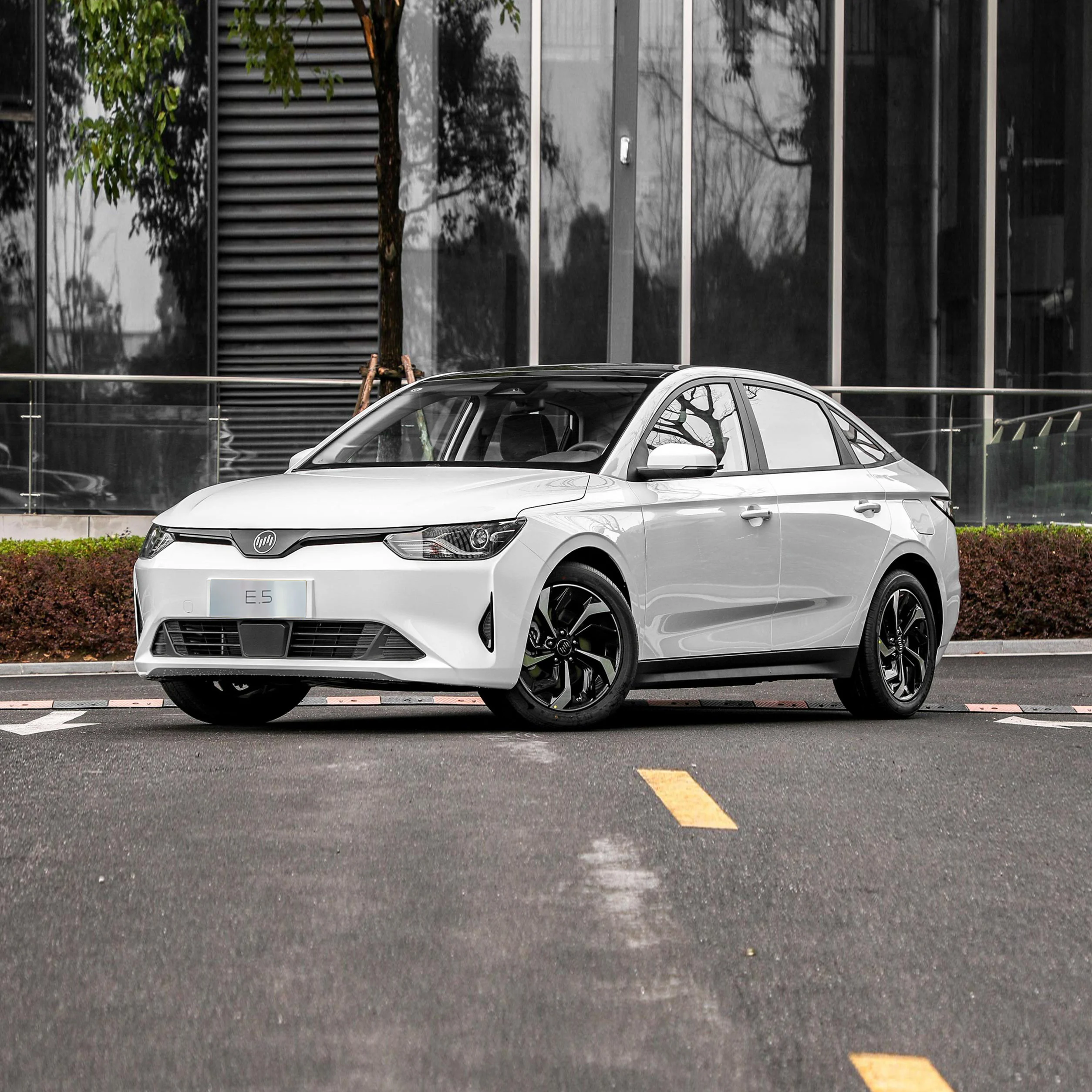 2023 in stock long range cars electric brand new energy vehicles WM weltmeister E5