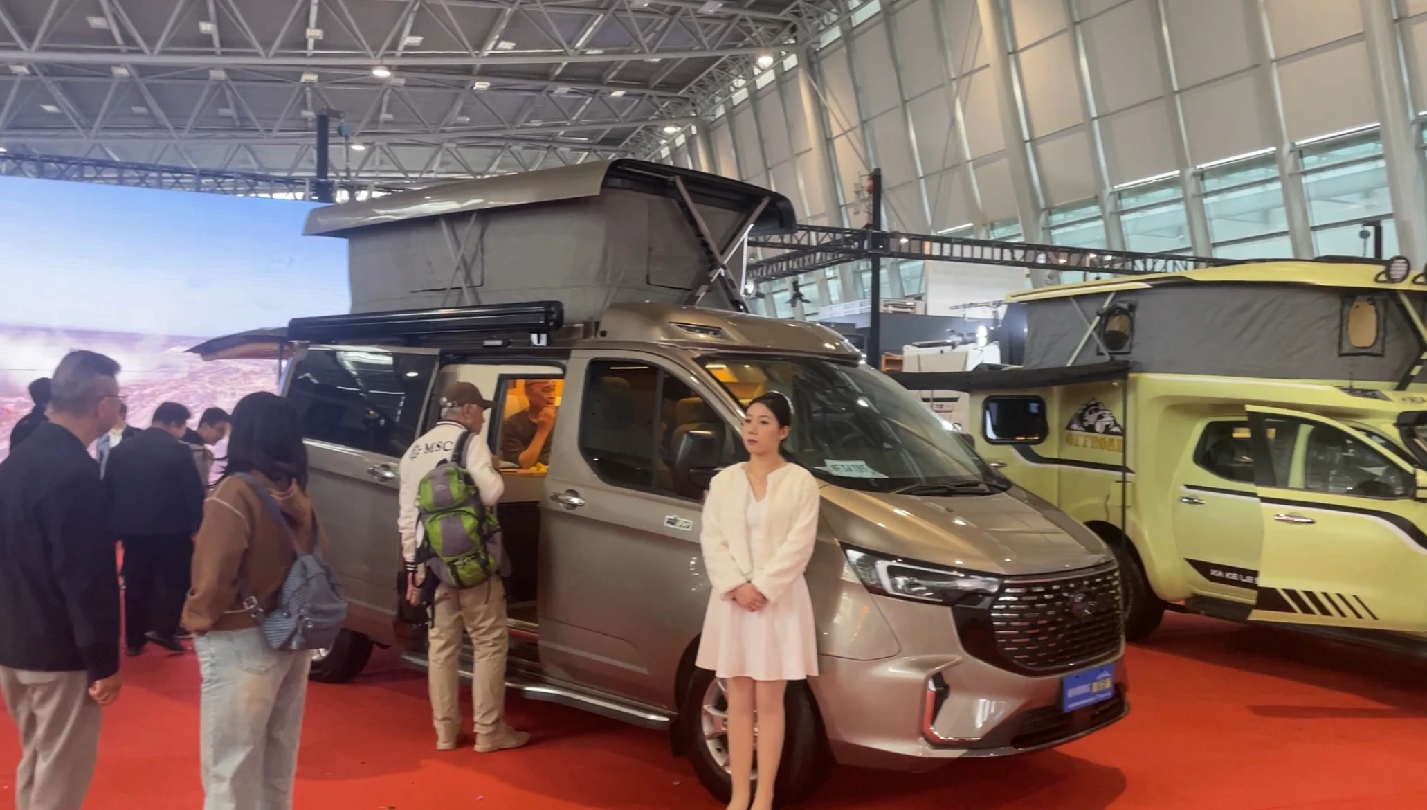 Быть горячим Cobra треккинг индивидуальный MPV новый 2 0 л высокоскоростной передний привод автоматический автомобиль дешевые китайские Супер Автомобили для продажи