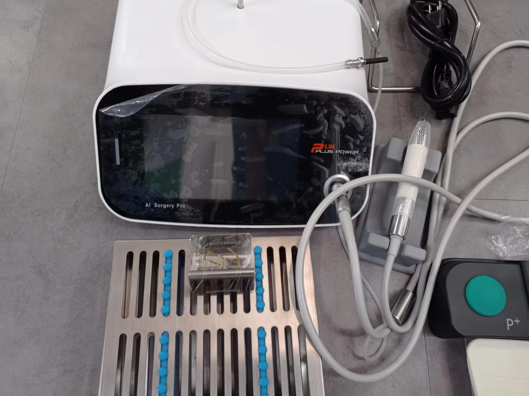 Piezo surgery with LED Light bone cut dental