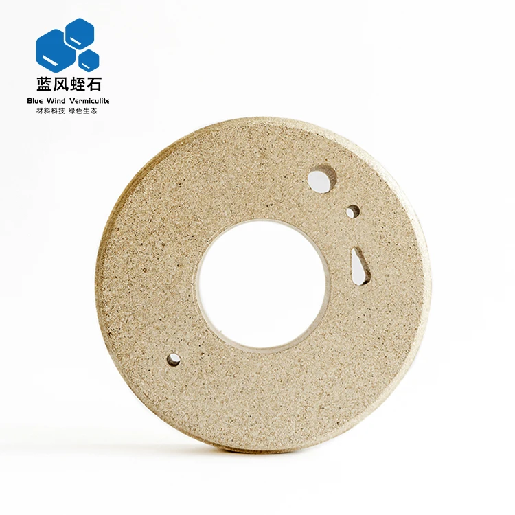 Вермикулитные плиты Bluewind для противопожарной защиты и изоляции в камине конденсационного газового котла могут прослужить не менее 10 лет