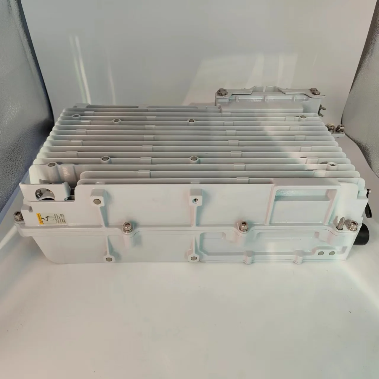 New Original Package Zte Zxsdr R8862s S1800 B6b Zte Rru 8862 aS 1800 Small Cell Communication Base Station