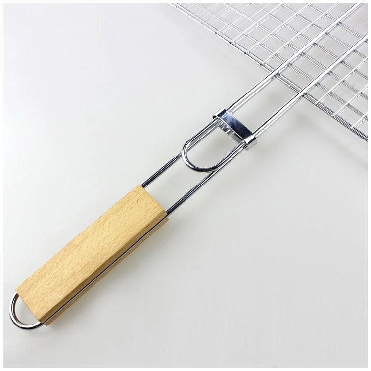 Camping BBQ Tools Iron Chrome Plated Barbecue Grills Basket With Wooden Handle BBQ Grill Net