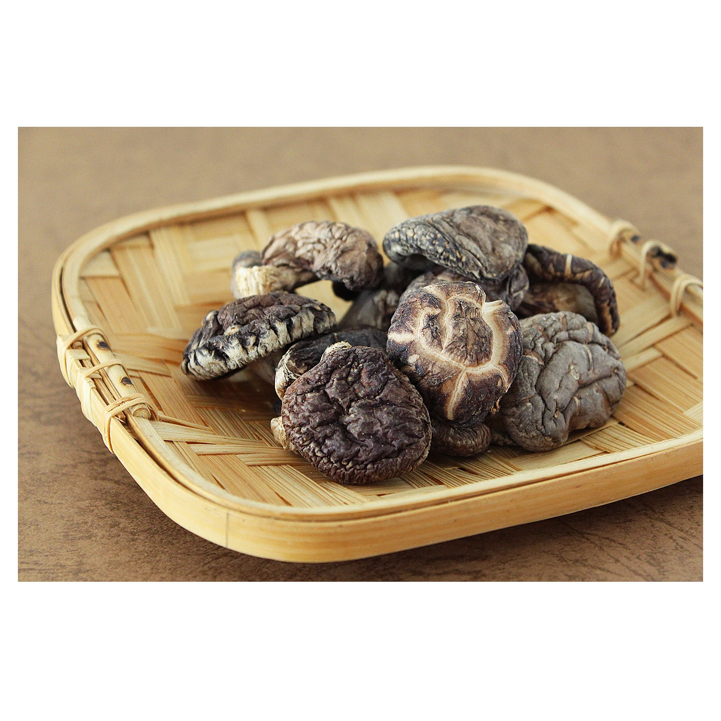 Rich color and flavor dry shiitake mushroom head flower dried