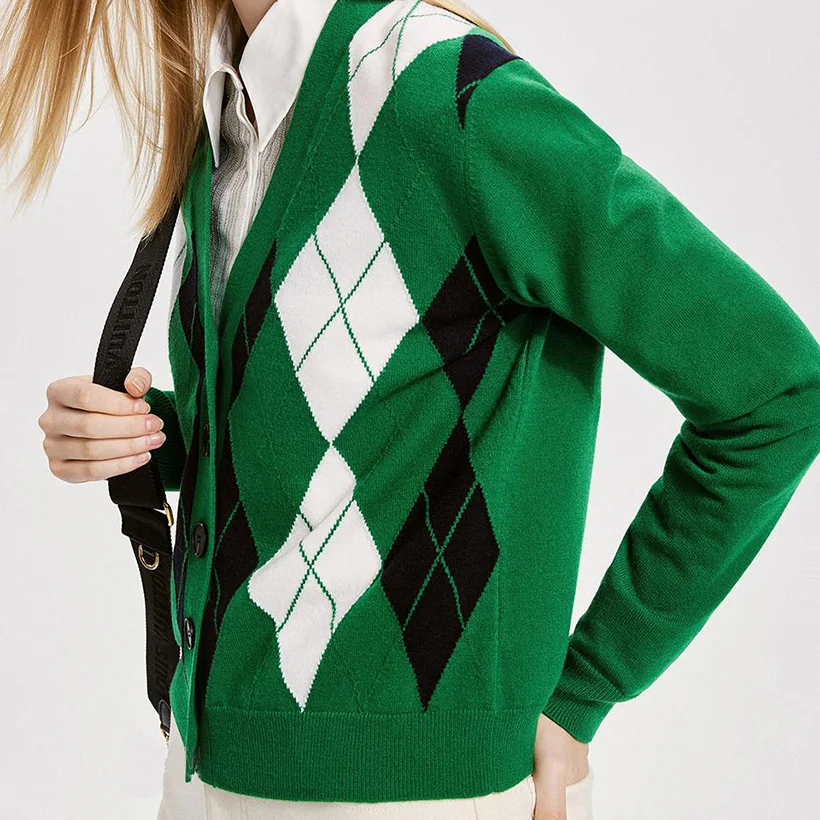 Womens 100% Wool Contrasting Color Rhombus Pattern Intarsia knit Button Closure Cardigan Knit For Top Knitwear Sweater