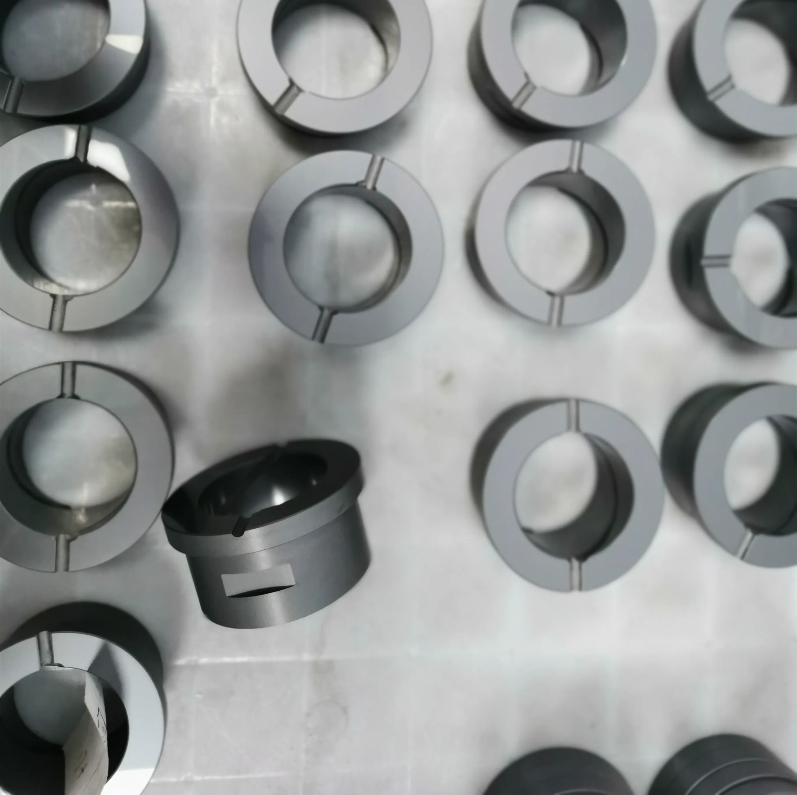 Non-standard bearing shaft SSIC/RBSIC tube/bushing/sleeve for engineering machinery