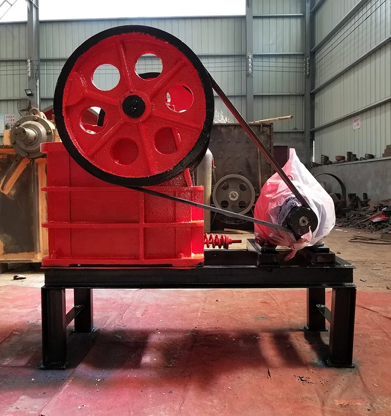 Небольшие горные машины pe 150x250 дробилка для камня производство щековой