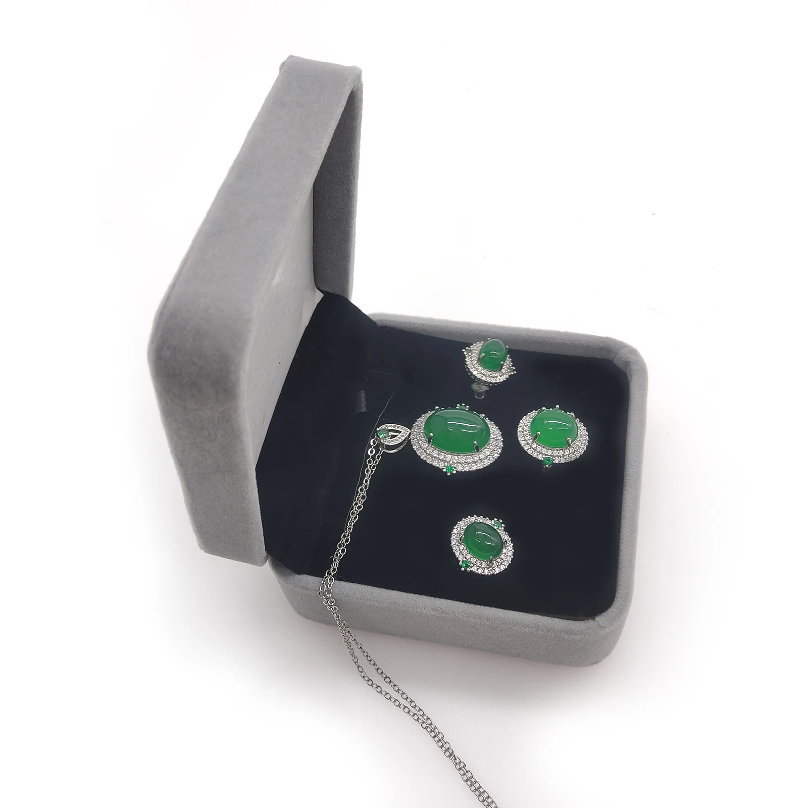 High End Female Emerald Jade Pendant Emerald Jade Earrings Ring Pendant Three Pieces Of Wedding Jewelry Set