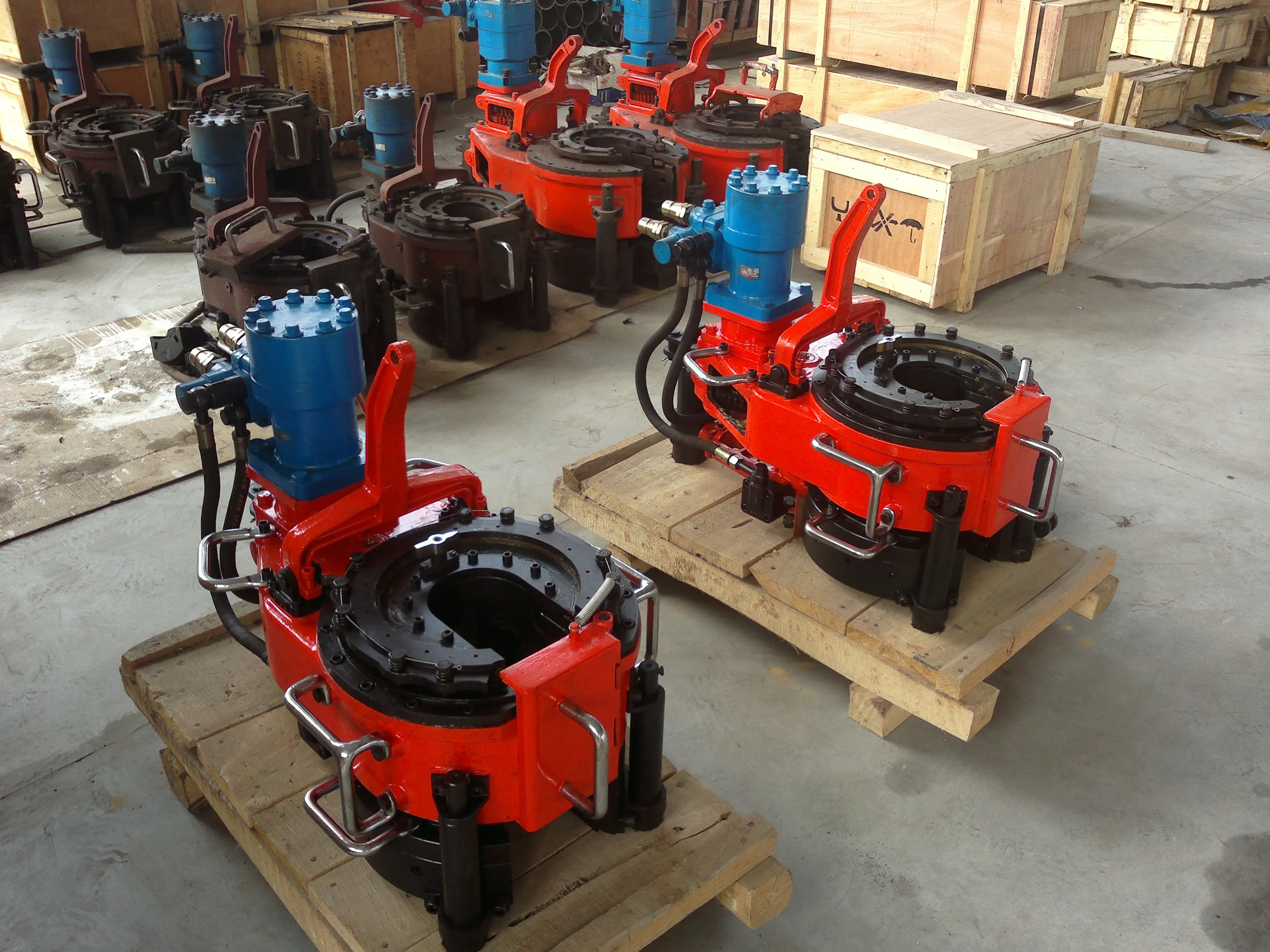 Factory Price Oilfield XQ Hydraulic Tubing Tong Power Tong